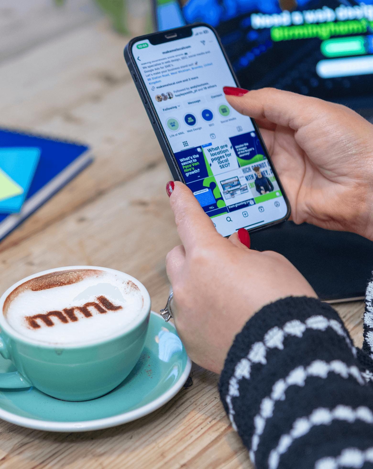 A Team Of Mobile Experts