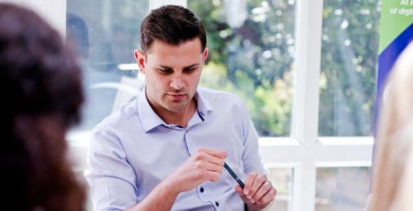 How do I write a business case study that generates leads?